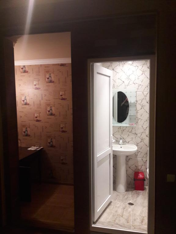 Rachvela'S Guest House Borjomi Ngoại thất bức ảnh
